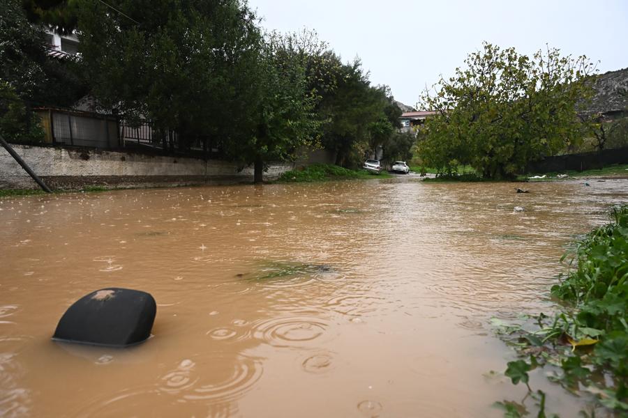 Σταδιακή αποκατάσταση κυκλοφορίας στην Αθηνών-Κορίνθου και ανά την Αττική