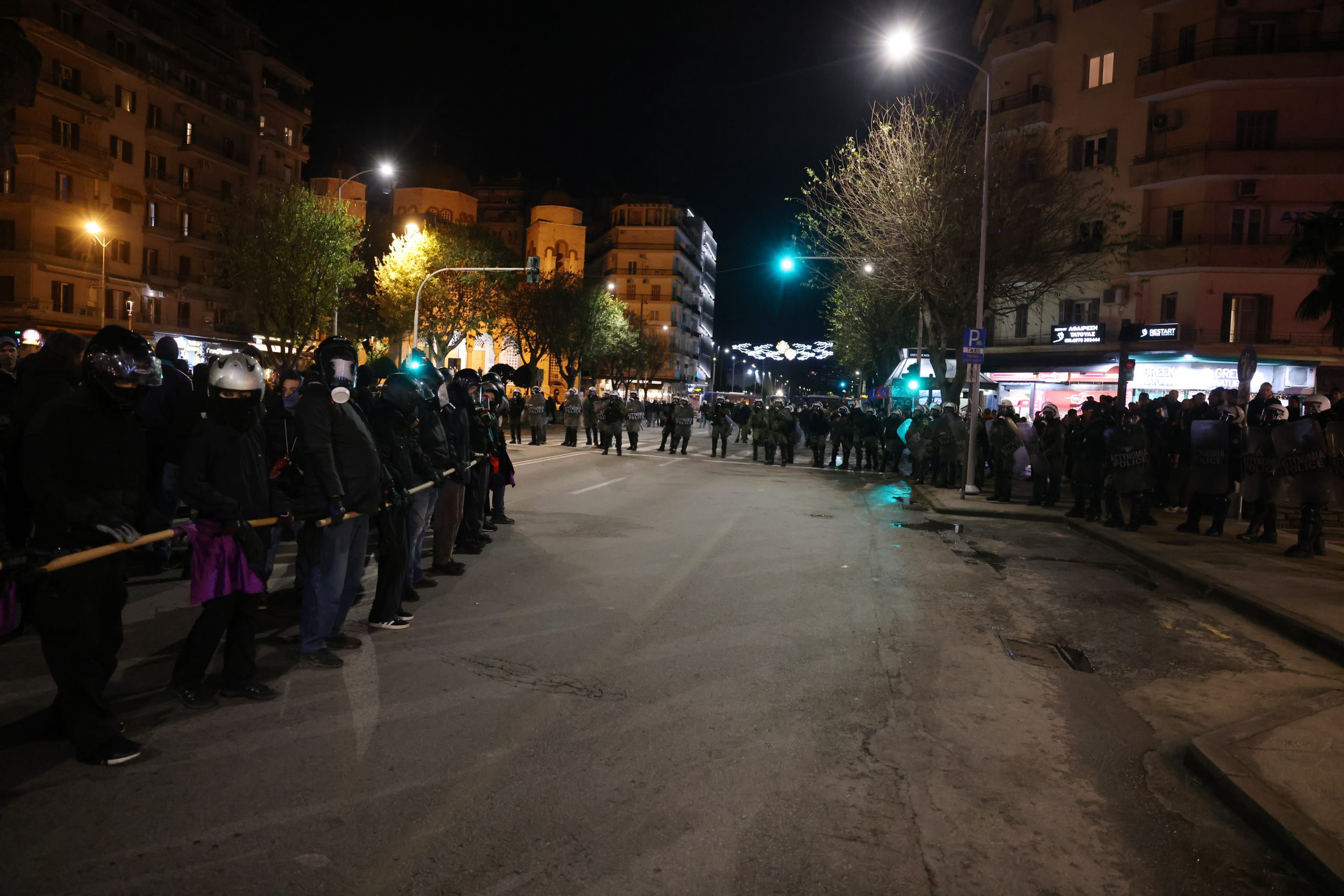 ÖÏÉÔÇÔÉÊÇ ÐÏÑÅÉÁ ÓÔÇ ÈÅÓÓÁËÏÍÉÊÇ ÃÉÁ ÔÇ 17ç ÅÐÅÔÅÉÏ ÌÍÇÌÇÓ ÔÇÓ ÄÏËÏÖÏÍÉÁÓ ÔÏÕ ÁËÅÎÇ ÃÑÇÃÏÑÏÐÏÕËÏÕ