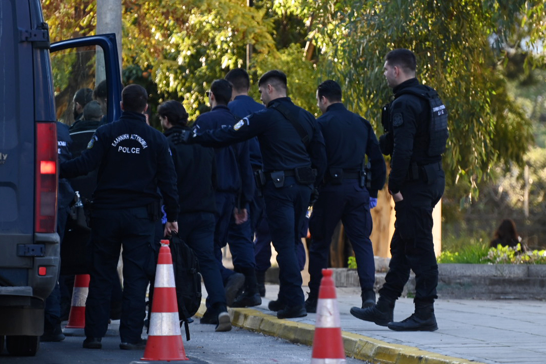 ÅÕÅËÐÉÄÙÍ - ÌÅÔÁÃÙÃÇ ÓÔÏÍ ÁÍÁÊÑÉÔÇ ÔÙÍ ÓÕËËÇÖÈÅÍÔÙÍ ÃÉÁ ÔÇÍ ÕÐÏÈÅÓÇ ÌÅ ÔÉÓ ÐÁÑÁÍÏÌÅÓ ÅÐÉÄÏÔÇÓÅÉÓ ÔÏÕ ÏÐÅÊÅÐÅ