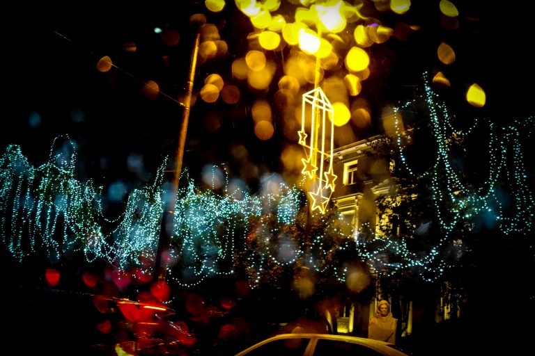 Με βροχές θα κάνουμε Χριστούγεννα – Αστάθεια έως την Πρωτοχρονιά, πότε έρχονται τα χιόνια