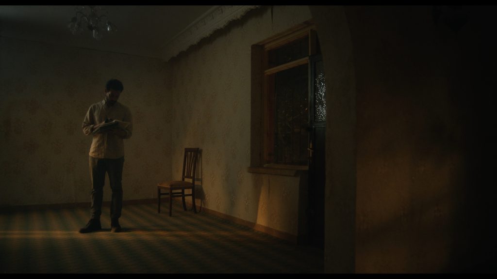 «Αυτά που σκοτώνεις»: Ο Αλιρέζα Κατάμι για τη σκοτεινή κληρονομιά της βίας