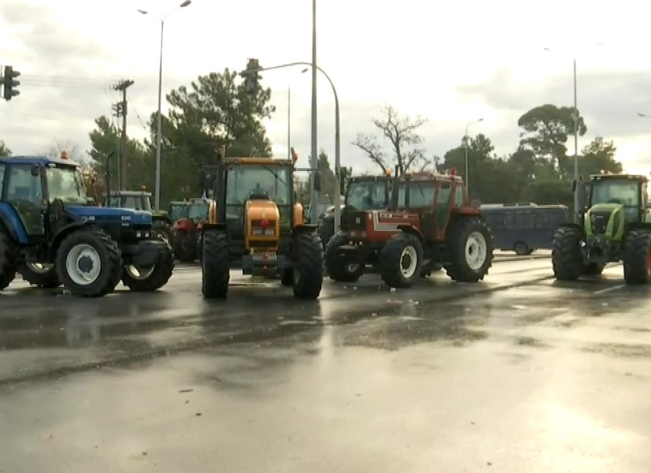 Αγροτικές κινητοποιήσεις: Κλειστό το Τελωνείο Σκύδρας – Ενισχύεται το μπλόκο με αγρότες από Αριδαία και Έδεσσα