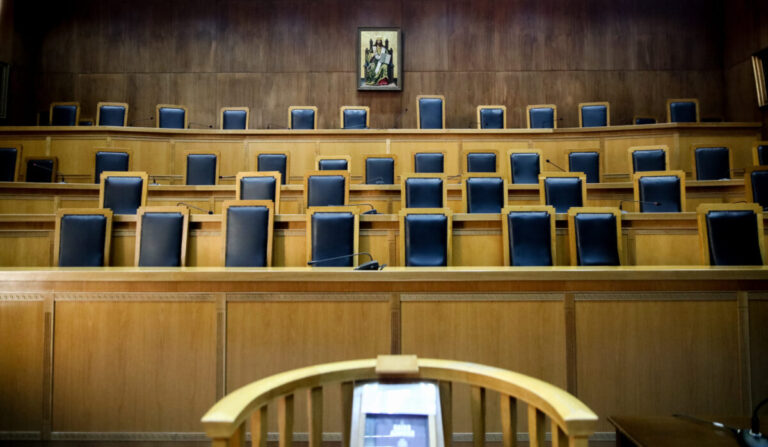 Υπόθεση υποκλοπών: Κατάθεση «κλειδί» για το μολυσμένο μήνυμα με παραλήπτη τον πρόεδρο του ΠΑΣΟΚ