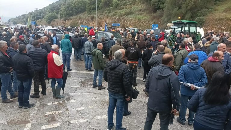 Λέσβος: Νέο μπλόκο στήνουν την Παρασκευή οι αγρότες στον κόμβο Καλλονής – Αγίας Παρασκευής