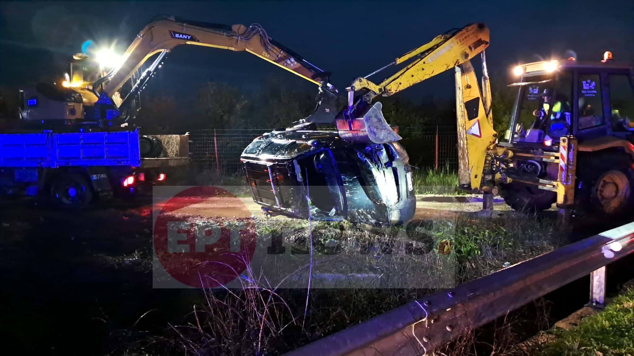 Ηλεία: Θρίλερ στην Ανδραβίδα με την αναζήτηση οδηγού που το αυτοκίνητό του εγκλωβίστηκε σε αρδευτικό κανάλι