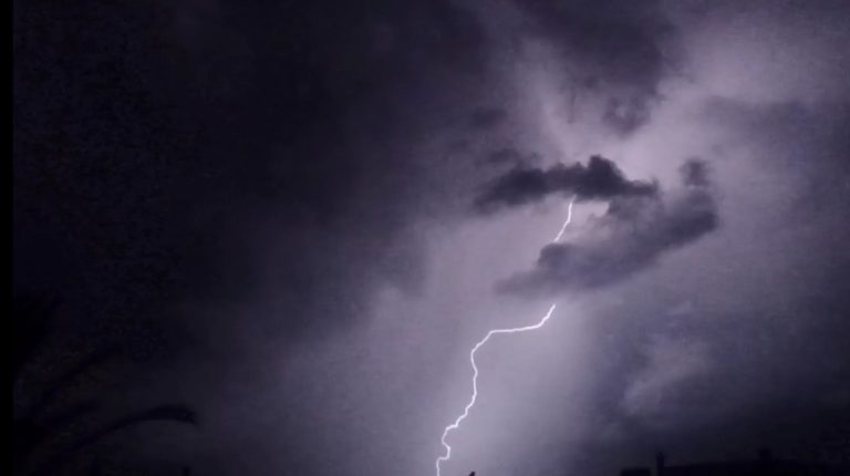 Έντονο το πέρασμα του “Byron” από τη δυτική Κρήτη: Πτήση δεν προσγειώθηκε στα Χανιά, πήγε Ηράκλειο