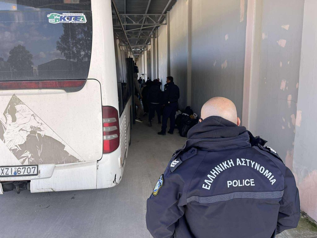 Νέα διάσωση 108 μεταναστών ανοιχτά της Γαύδου – Στους 830 συνολικά οι αλλοδαποί που παραμένουν στην Αγιά