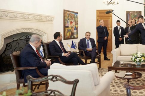 Κινητοποιήσεις αγροτών: Κλείνουν τη Δευτέρα τις  σήραγγες των Τεμπών – Ανοίγουν την Τρίτη τους δρόμους για Ι.Χ