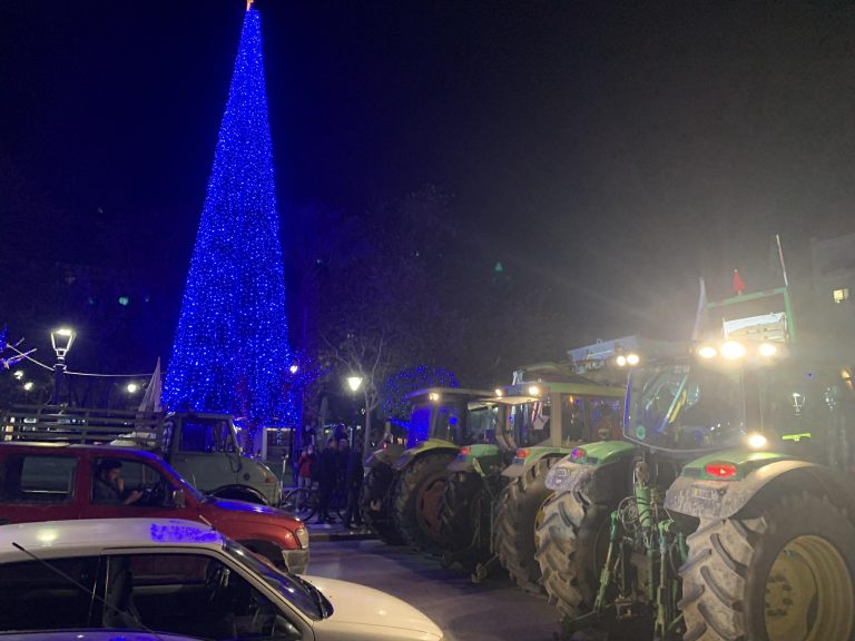 Εν αναμονή των αποφάσεων των αγροτών:  Συμμετοχή στις απεργιακές κινητοποίησεις – Με τρακτέρ στο κέντρο της Λάρισας, των Τρικάλων και του Βόλου