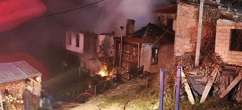 Αγροτικές κινητοποιήσεις Μεσσηνίας: Άνοιχτά για δύο ώρες τα διόδια στα Αρφαρά – Παραμένει το μπλόκο στη Θουρία