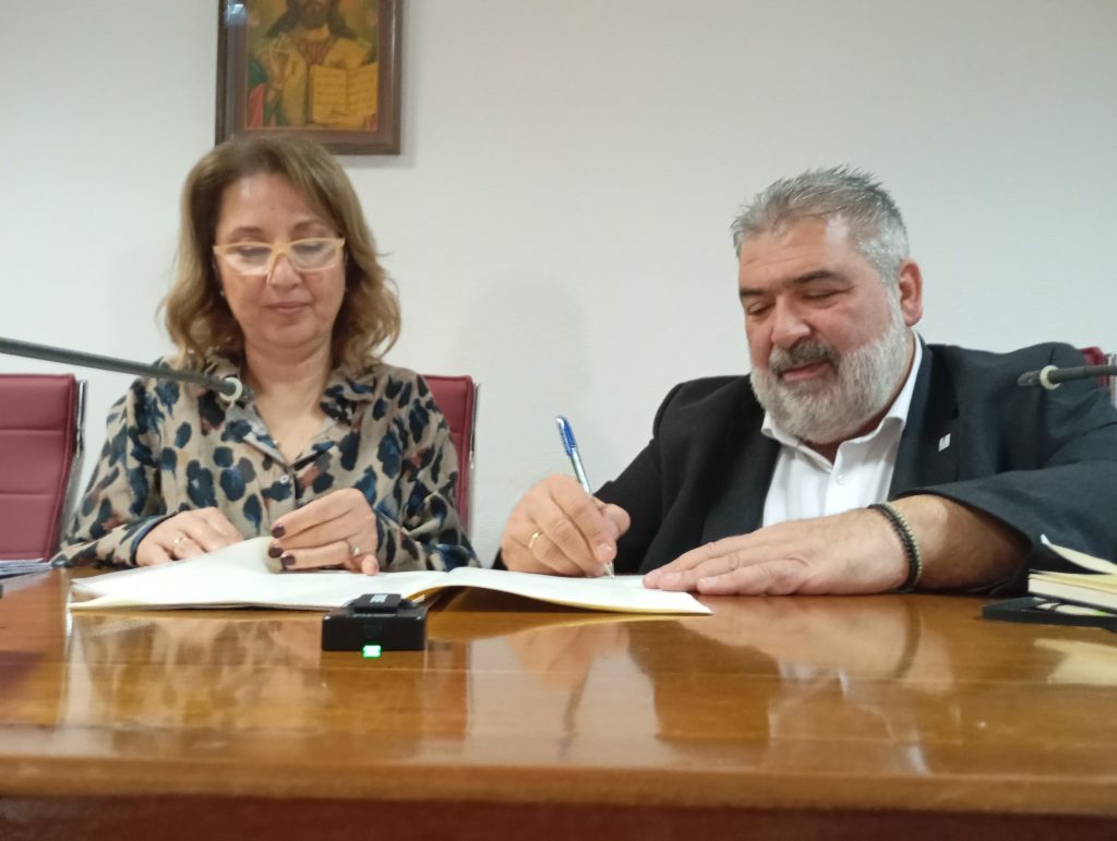 Πτολεμαΐδα: «Έπεσαν» οι υπογραφές παραχώρησης έκτασης του πρώην Στρατοπέδου «Φούφα» για ανέγερση 100 φοιτητικών εστιών