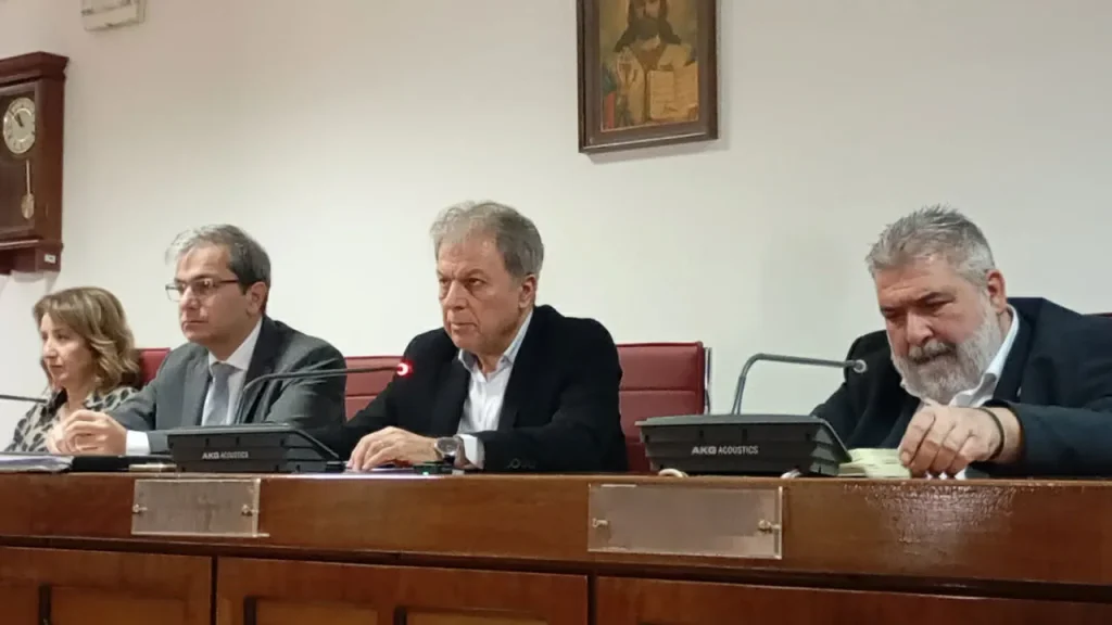 Πτολεμαΐδα: «Έπεσαν» οι υπογραφές παραχώρησης έκτασης του πρώην Στρατοπέδου «Φούφα» για ανέγερση 100 φοιτητικών εστιών