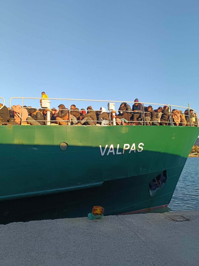 Με αμείωτο ρυθμό οι αφίξεις μεταναστών στη Γαύδο – Άλλα 58 άτομα στα παράλια της Τρυπητής