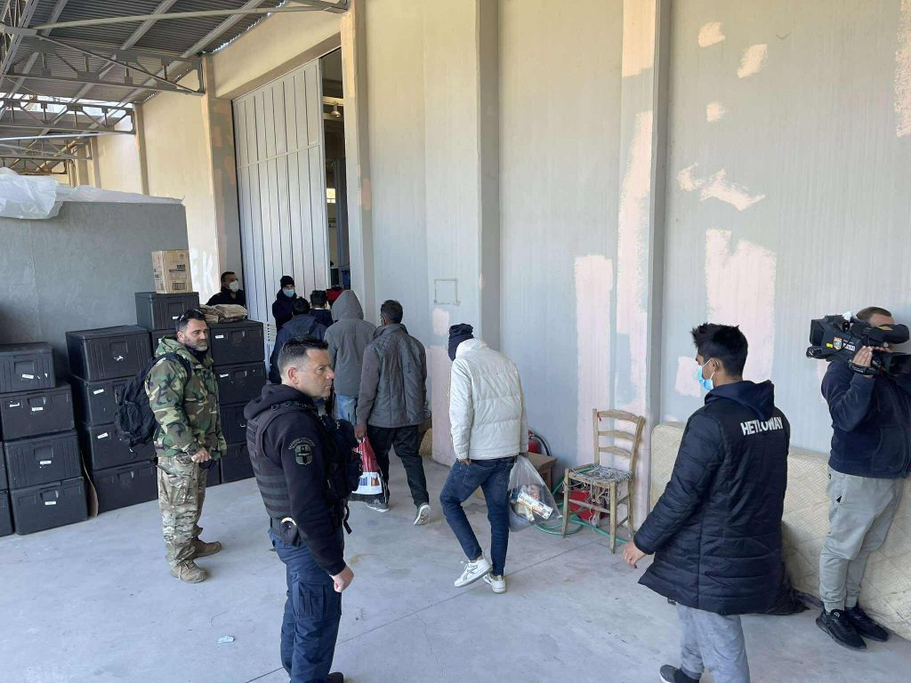 Νέα διάσωση 108 μεταναστών ανοιχτά της Γαύδου – Στους 830 συνολικά οι αλλοδαποί που παραμένουν στην Αγιά