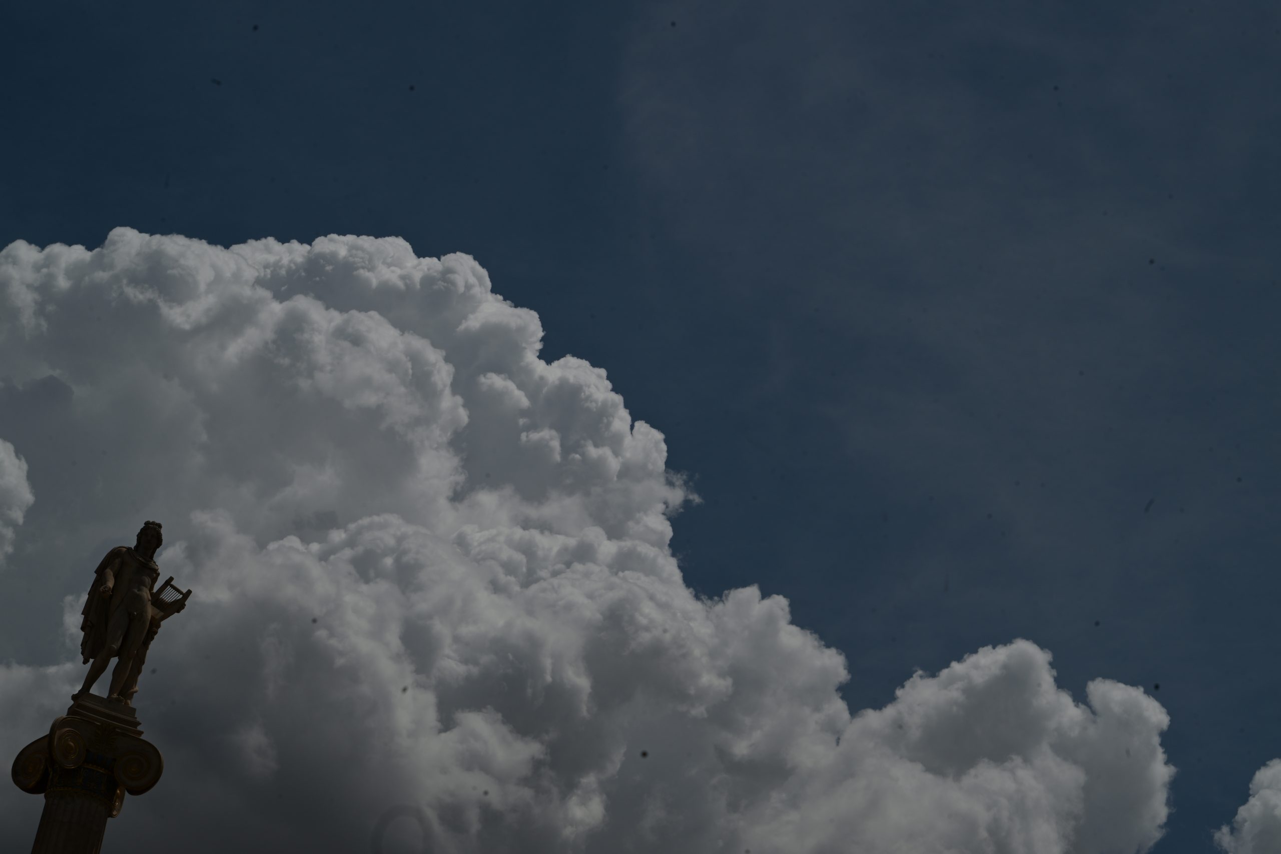 Έρχεται νέα κακοκαιρία με ισχυρές βροχές και καταιγίδες – Σε αναμονή έκτακτου δελτίου της ΕΜΥ, ποιες περιοχές θα πληγούν