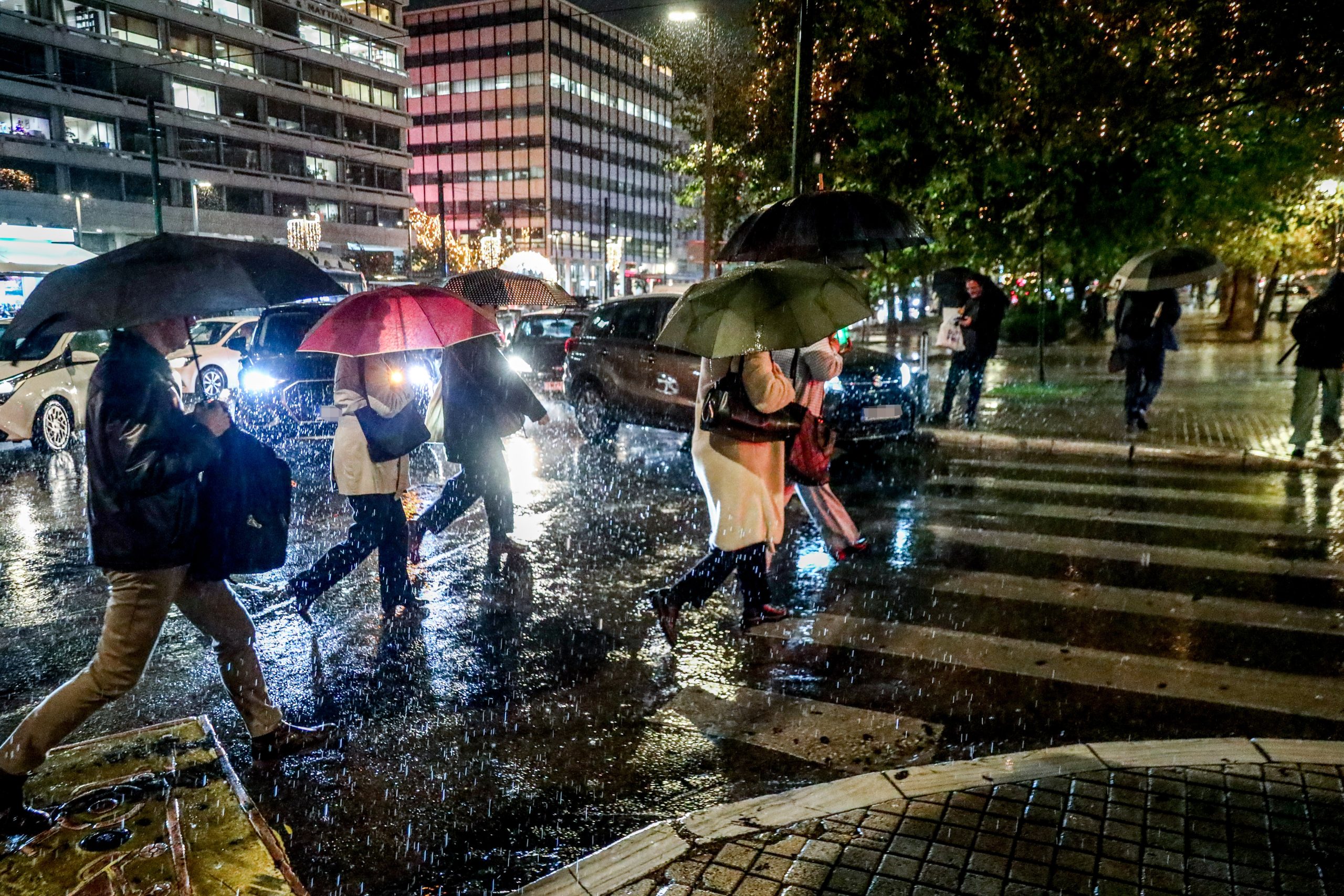 Κακοκαιρία Byron: Πώς θα λειτουργήσουν την Παρασκευή οι δημόσιες υπηρεσίες