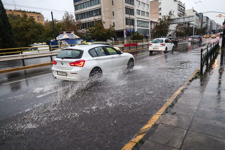 Κακοκαιρία Byron: Ποιοι δρόμοι της Αττικής παραμένουν κλειστοί