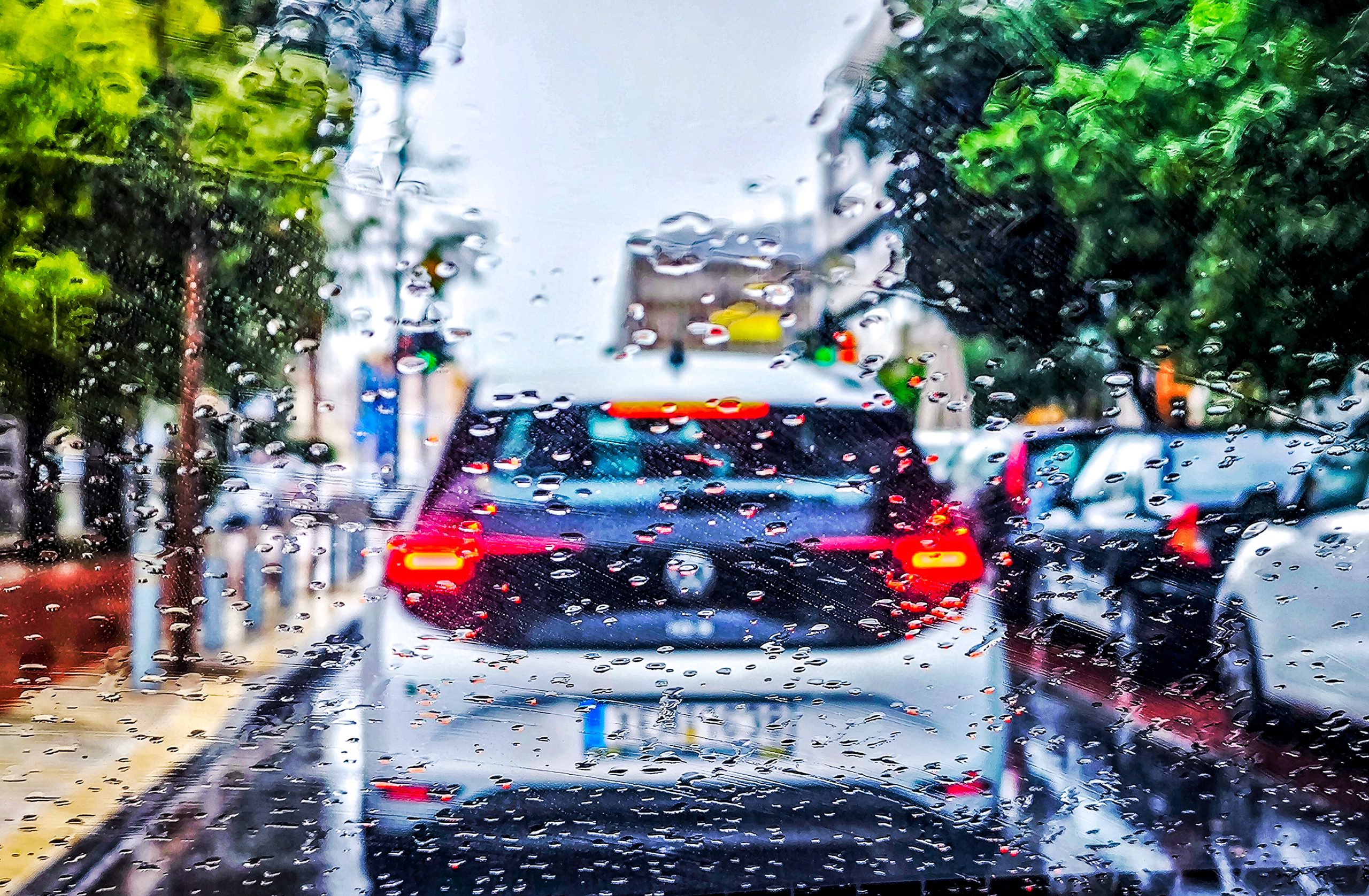 Τελευταίο κύμα κακοκαιρίας σήμερα: Ισχυρές βροχές στην Κρήτη, βελτίωση από Τρίτη – Πρόγνωση από την Α. Τυράσκη