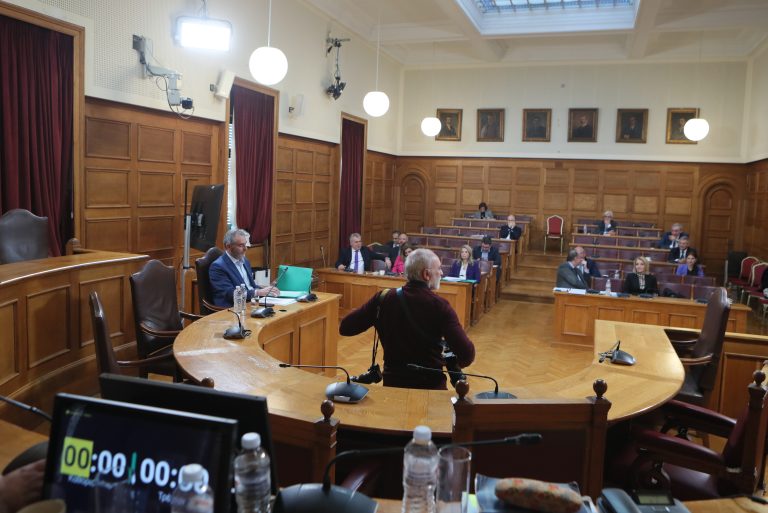 ΟΠΕΚΕΠΕ: Πως έστησε την κομπίνα η εγκληματική οργάνωση – Στα χαρακώματα τα μέλη της Εξεταστικής