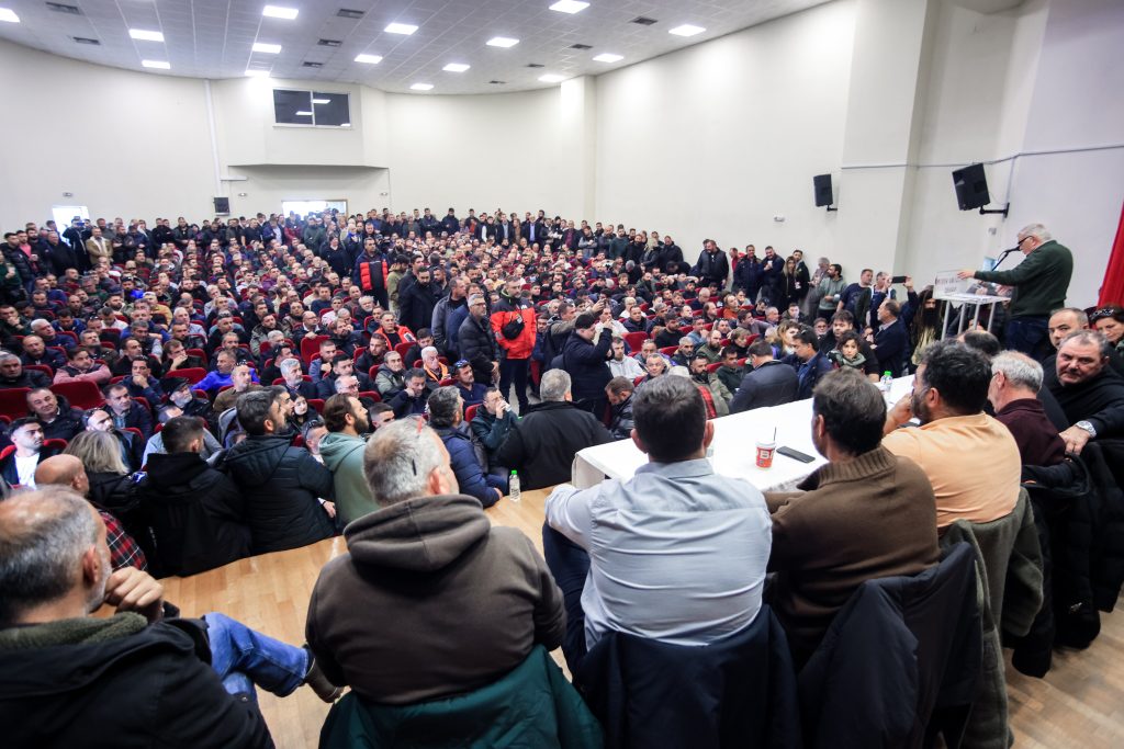 «Όχι» των αγροτών στη συνάντηση της Δευτέρας στο Μαξίμου – Ετοιμάζουν λίστα με αιτήματα και κλιμακώνουν τις κινητοποιήσεις