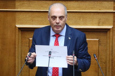 Μηχανική βλάβη στην αριστερή κύρια μηχανή του επιβατηγού – δρομολογιακού «ΧΑΝΙΑ ΙΙΙ»