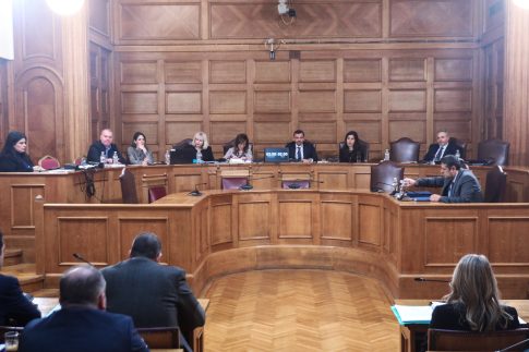 Μπλόκο Μικροθηβών: Καταγγελίες αγροτών για άδειασμα λογαριασμών – Αποφάσεις αύριο στις Σέρρες