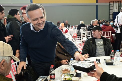 Χριστούγεννα στα μπλόκα κάνουν οι αγρότες: Στην άκρη τα τρακτέρ για να διευκολυνθούν οι εκδρομείς – Ίσως την Κυριακή νέα πανελλαδική σύσκεψη