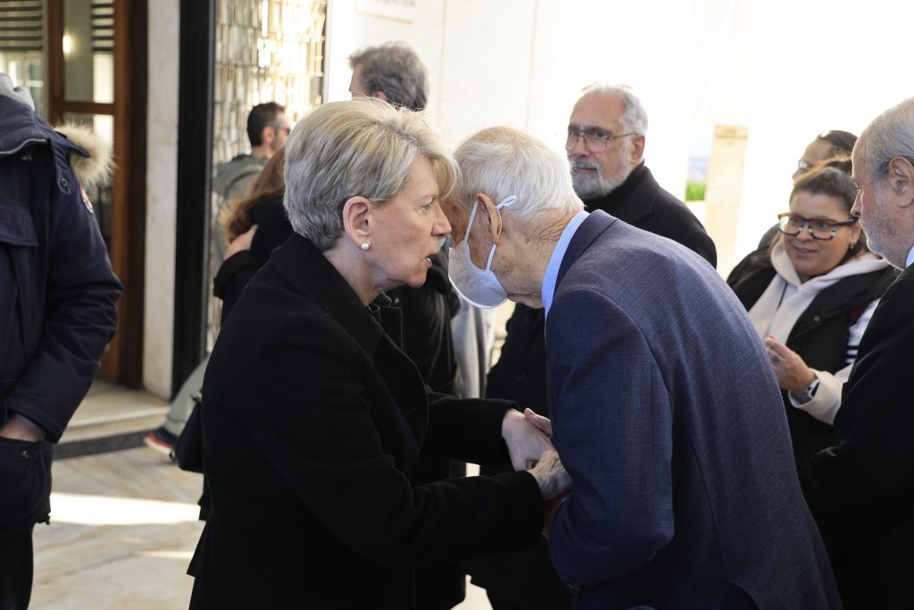 Τελευταίο αντίο στη Σύλβα Ακρίτα – Ανδρουλάκης: «Ο αγώνας της μας εμπνέει»