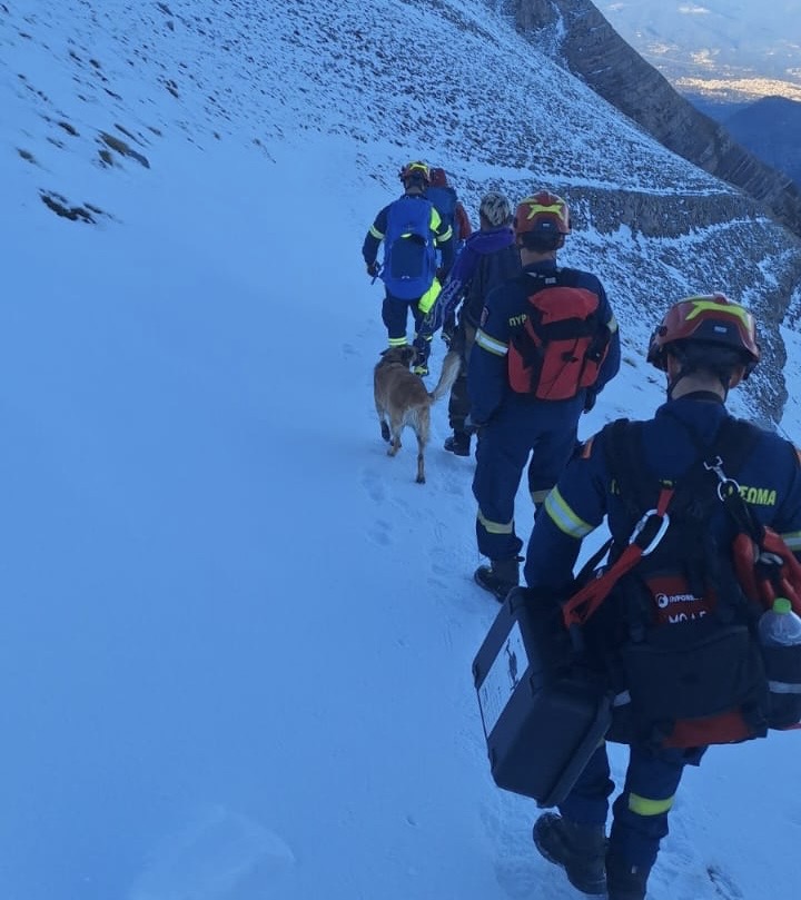 Ταΰγετος: Πολύωρη επιχείρηση διάσωσης 28χρονου Γάλλου πεζοπόρου που έπεσε σε χαράδρα 200 μέτρων