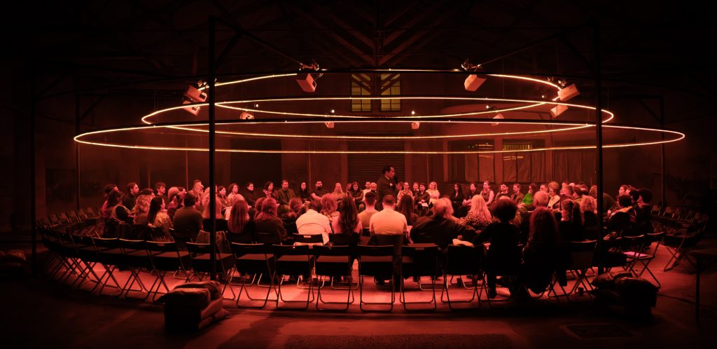 «Ολική Άμεση Συλλογική Επικείμενη Σωτηρία» -12 τελευταίες παραστάσεις για το φαινόμενο