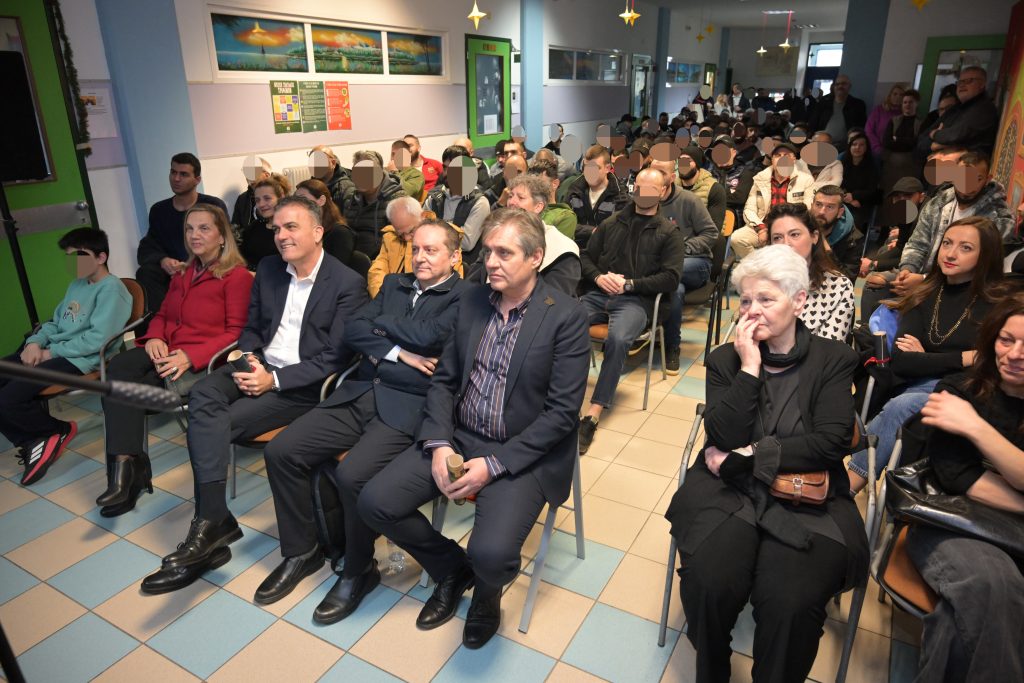 Χριστουγεννιάτικη γιορτή στα σχολεία των φυλακών της Λάρισας