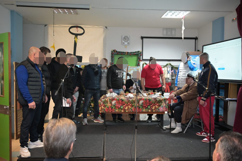 Χριστουγεννιάτικη γιορτή στα σχολεία των φυλακών της Λάρισας