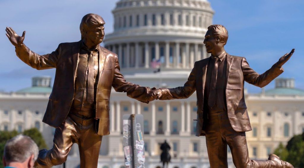 Σκάνδαλο Έπσταϊν: Νέες επικρίσεις για τον χειρισμό των εγγράφων από την κυβέρνηση Τραμπ