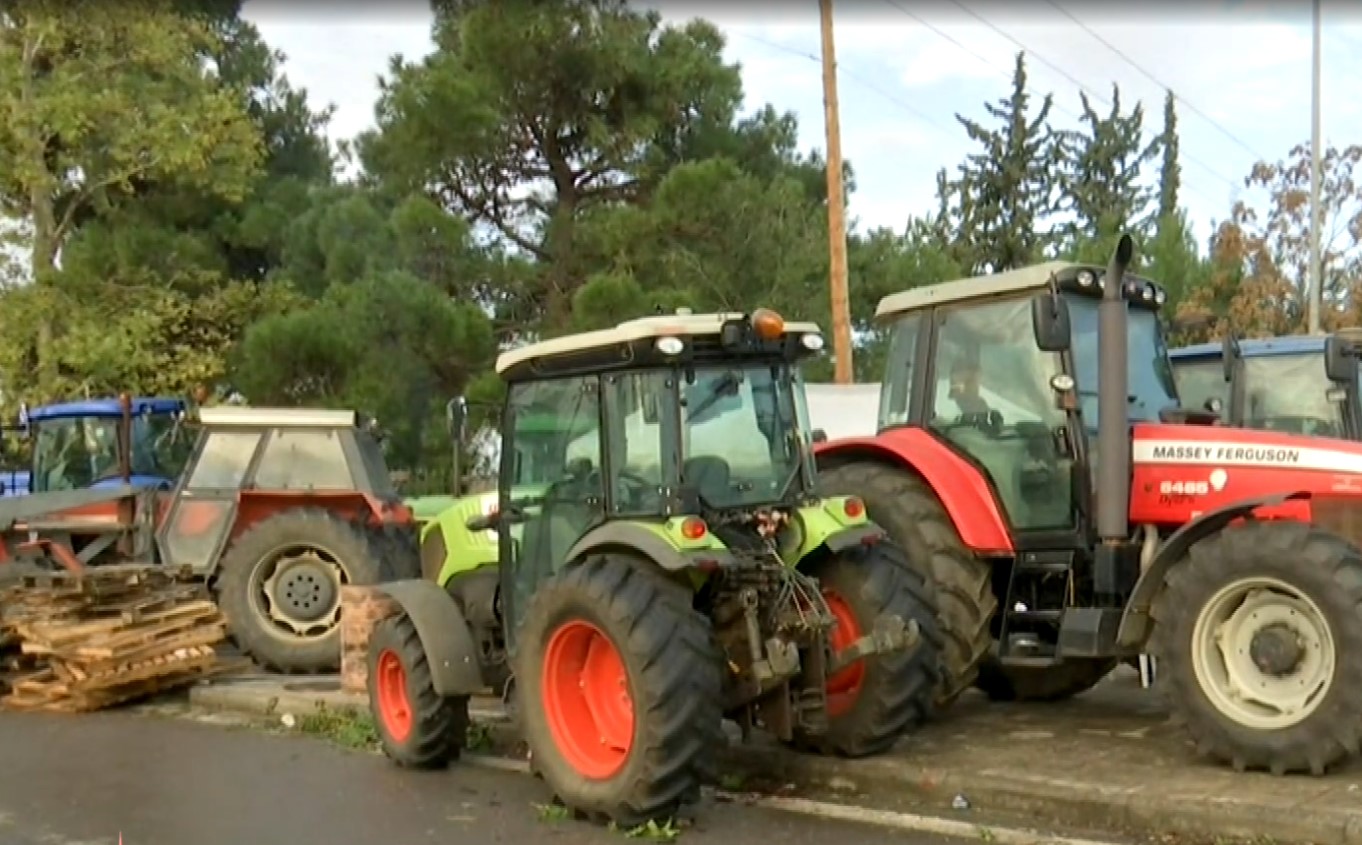 Συνεδριάζουν τα μπλόκα της Κεντρικής Μακεδονίας – Οι αγρότες αποφασίζουν τις επόμενες κινήσεις τους