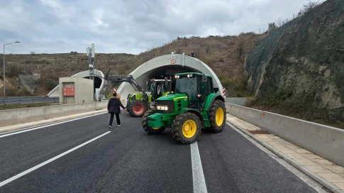 Πρόξενος Ελλάδας στη Ν. Υόρκη στην ΕΡΤ για την εκδήλωση μνήμης θυμάτων του Ολοκαυτώματος: «Άρωμα» από «το Βραχιόλι της Φωτιάς» του ERTFLIX