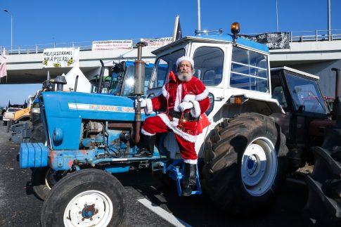 Ιταλία: Τέσσερις τραυματίες και δεκάδες εγκλωβισμένοι από βλάβη σε τελεφερίκ στις Άλπεις