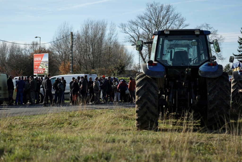 Στους δρόμους και οι αγρότες της Γαλλίας – Επεισόδια και βίαιες διαδηλώσεις
