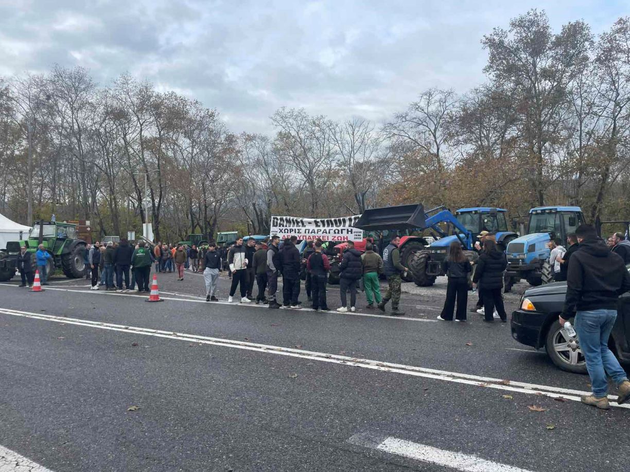 Νέο μπλόκο αγροτών στον Πυργετό Λάρισας