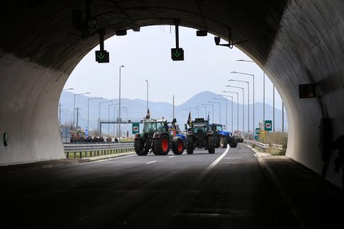 Η κοινωνία της Μαγνησίας αποχαιρετά τον Μιχάλη Βλαχάκη
