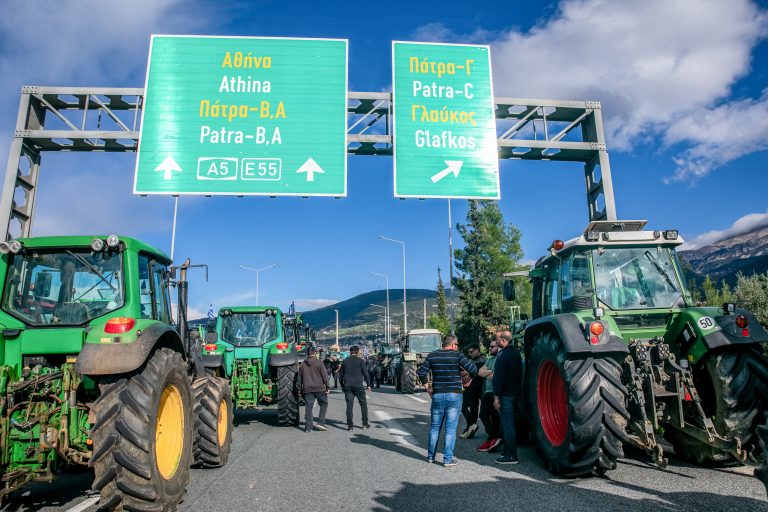«Πυρά» της αντιπολίτευσης για τους κυβερνητικούς χειρισμούς – Επισπεύδονται οι πληρωμές των αγροτών