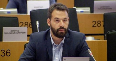 Κλειστές οι σήραγγες Τεμπών με εντολή ΕΛ.ΑΣ, εκτροπή κυκλοφορίας όλων των οχημάτων – Ανοίγει απόψε το τελωνείο Κήπων για τα φορτηγά