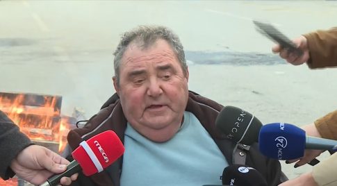 Σε ύψη ρεκόρ ο χρυσός λόγω των προσδοκιών για μειώσεις επιτοκίων από τη Fed