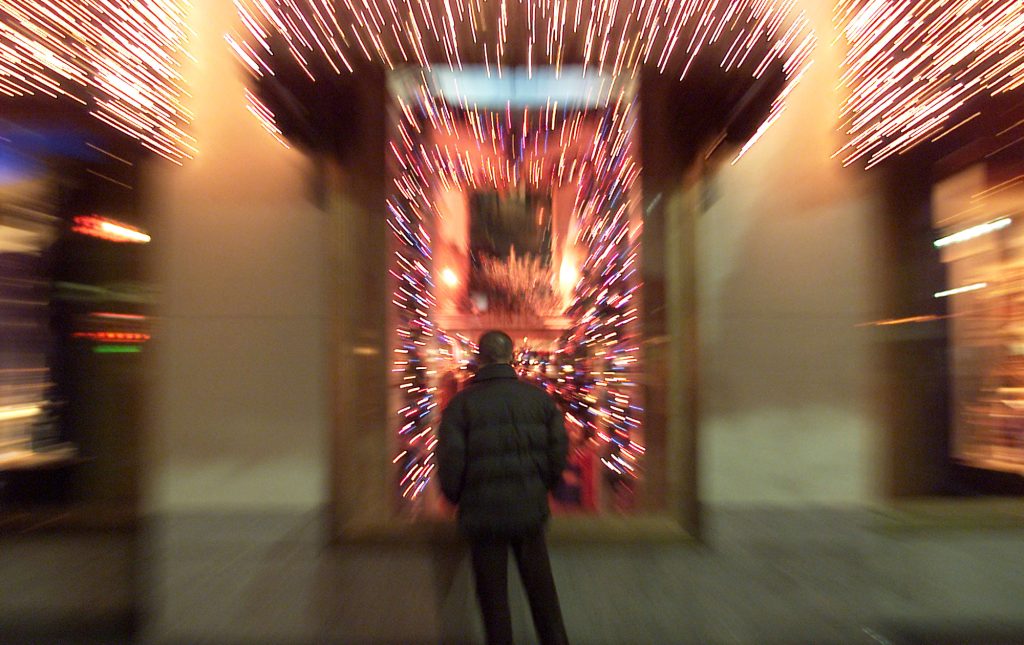 Ποιοι βιώνουν βαθύτερη μοναξιά τα Χριστούγεννα