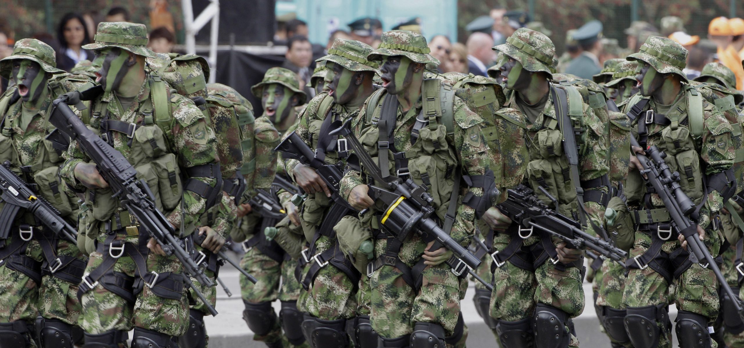 Τουλάχιστον έξι νεκροί από επίθεση σε βάση του στρατού της Κολομβίας