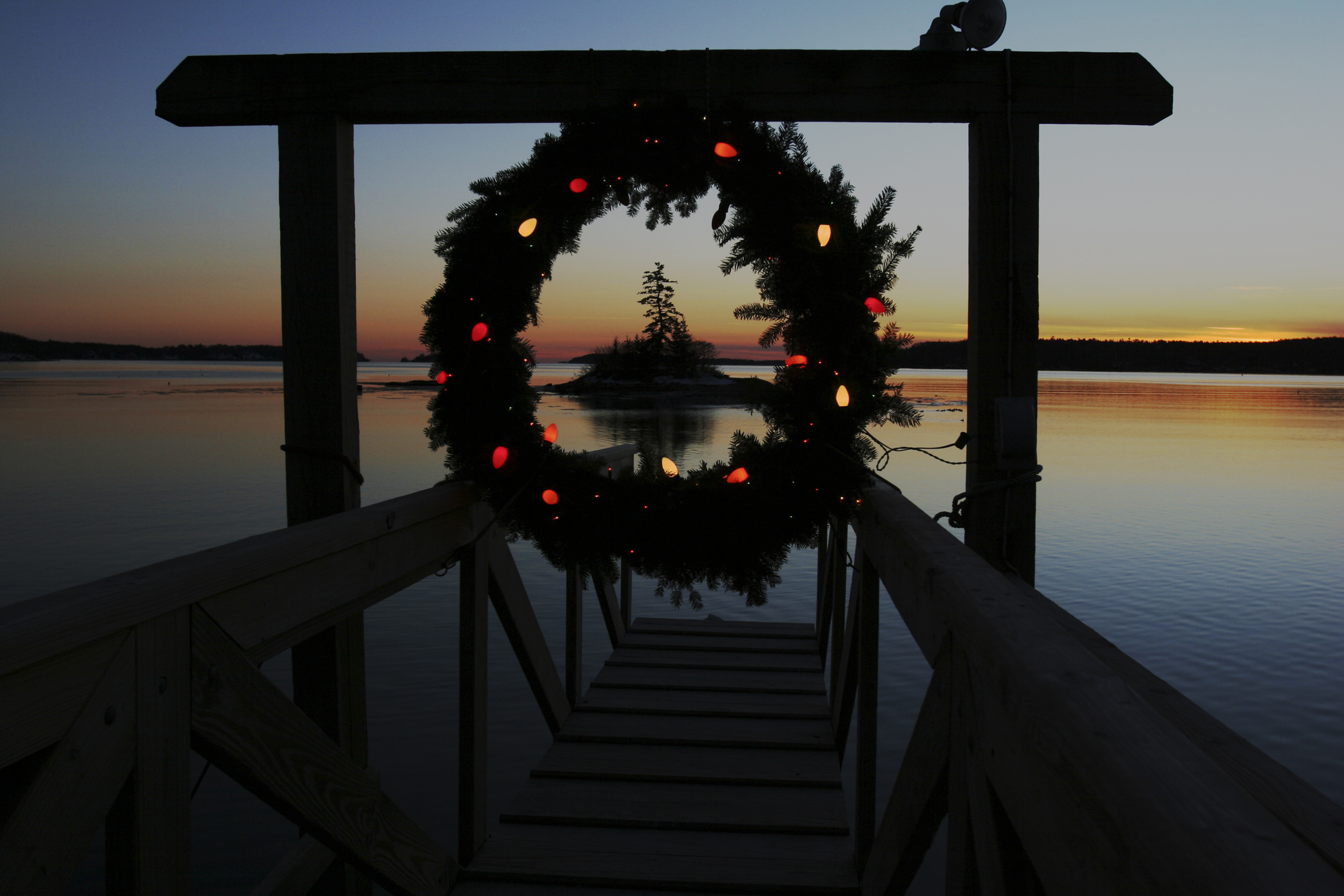 Ποιοι βιώνουν βαθύτερη μοναξιά τα Χριστούγεννα