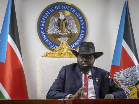 Μηνύματα «ενότητας» και «αλληλεγγύης» από την πολιτειακή και πολιτική ηγεσία