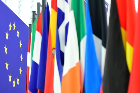 Γιατί τα παιδιά σκοτώνουν τους γονείς τους