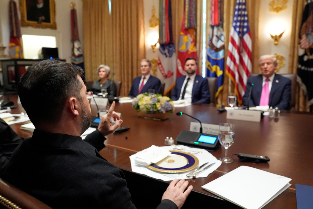 Οι ΗΠΑ θα συμμετάσχουν σε συνομιλίες για την Ουκρανία μόνο αν διαφαίνεται πρόοδος, λέει ο Τραμπ