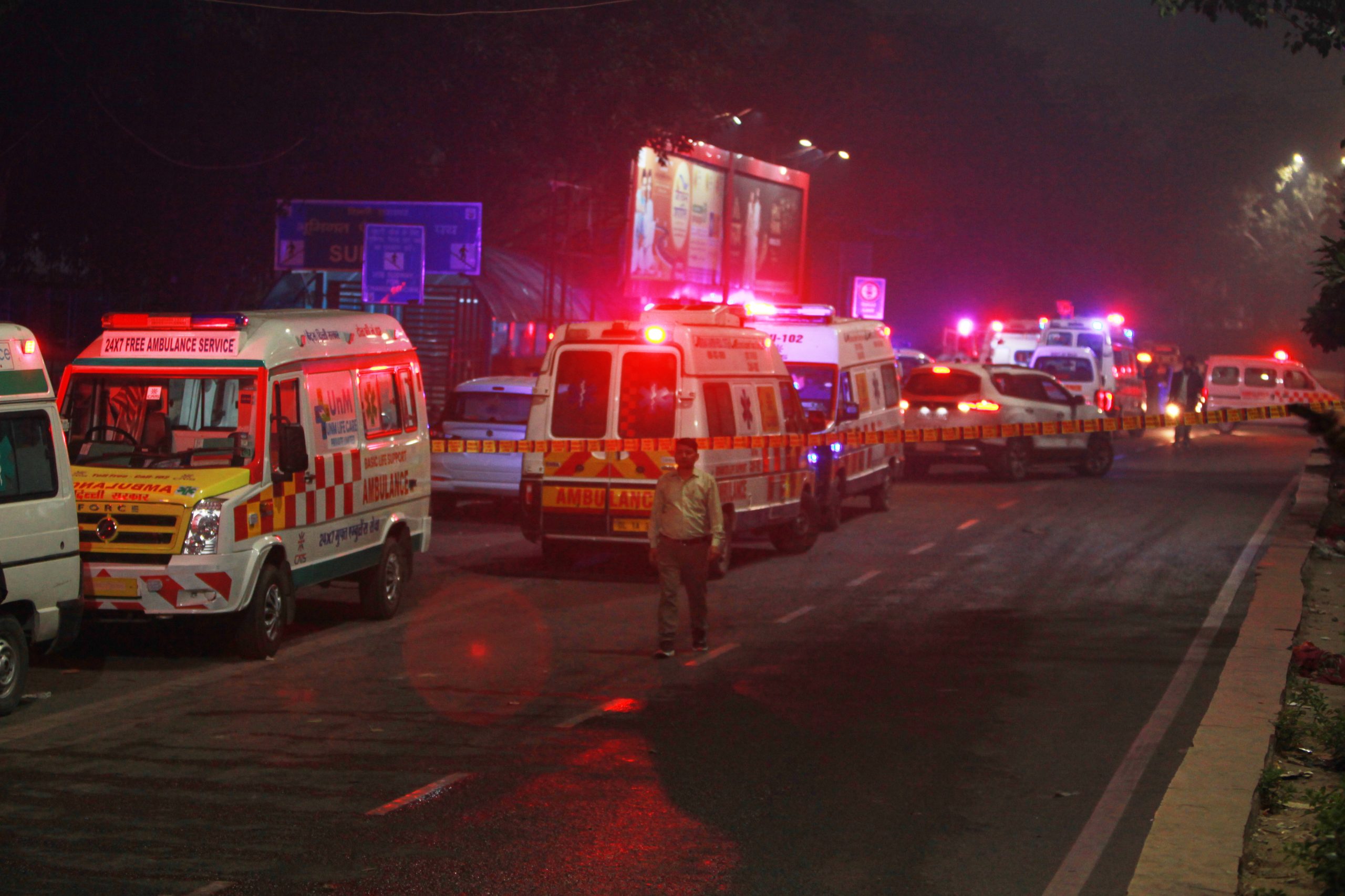 Ινδία: Τουλάχιστον 23 νεκροί από πυρκαγιά σε νυχτερινό κέντρο – Aνάμεσά τους και τουρίστες