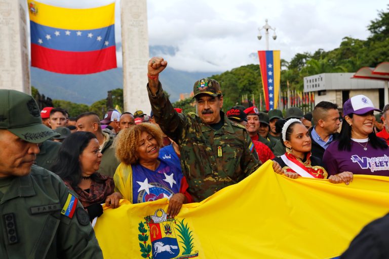 Βενεζουέλα: Ο Μαδούρο «είχε εγκάρδια συνομιλία» με τον Τραμπ